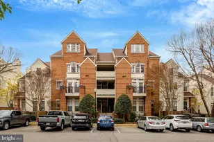 1334 Garden Wall Cir, Reston, VA 20194 - Photo 40