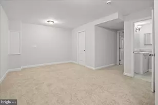 1062 Knight Ln, Herndon, VA 20170 - Photo 32