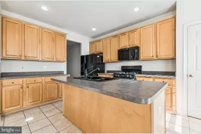 13083 Rose Petal Circle, Herndon, VA 20171 - Photo 4