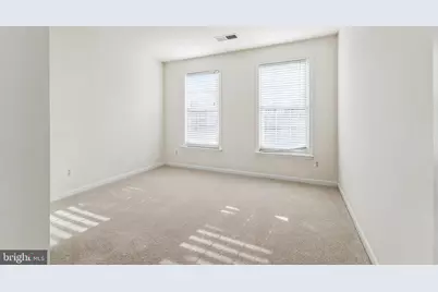 13083 Rose Petal Circle, Herndon, VA 20171 - Photo 16