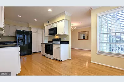 1379 Heritage Oak Way, Reston, VA 20194 - Photo 18