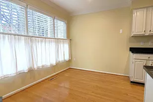 1379 Heritage Oak Way, Reston, VA 20194 - Photo 16