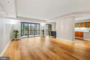 5904 Mt Eagle Dr, Alexandria, VA 22303 - Photo 1