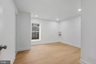 8728 Old Courthouse Rd, Vienna, VA 22182 - Photo 16