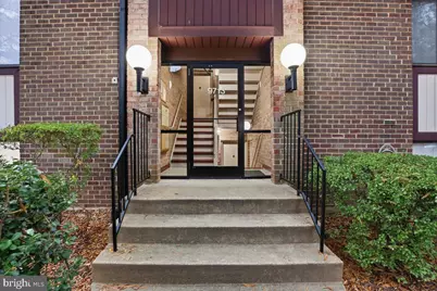 9713 Kings Crown Court #1, Fairfax, VA 22031 - Photo 2
