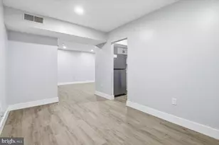 9713 Kings Crown Ct, Fairfax, VA 22031 - Photo 10