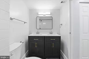 9713 Kings Crown Ct, Fairfax, VA 22031 - Photo 20