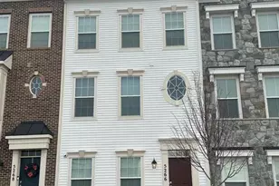 5266 Ridgeview Retreat Dr, Chantilly, VA 20151 - Photo 2