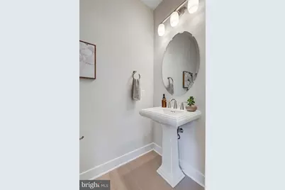 903 Hillcrest Drive SW, Vienna, VA 22180 - Photo 14
