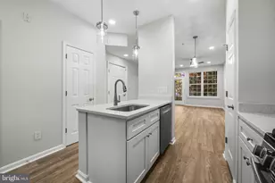 2665 Manhattan Pl, Vienna, VA 22180 - Photo 12