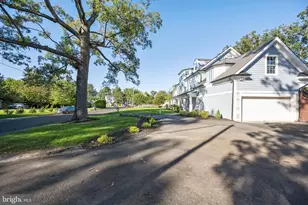 6709 S Benson Dr, Alexandria, VA 22306 - Photo 4