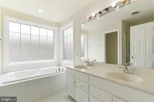 5161 Sapphire Sky Ln, Centreville, VA 20120 - Photo 30