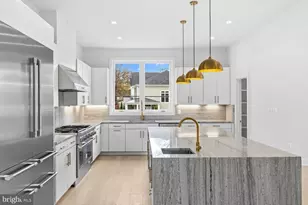 719 Meadow Ln SW, Vienna, VA 22180 - Photo 14