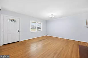 3908 Braddock Rd, Alexandria, VA 22312 - Photo 4