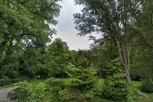 6811 Jeremiah Ct, Fairfax Station, VA 22039 - Photo 2