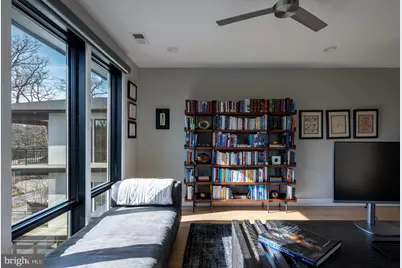 6884 Churchill Road, McLean, VA 22101 - Photo 52