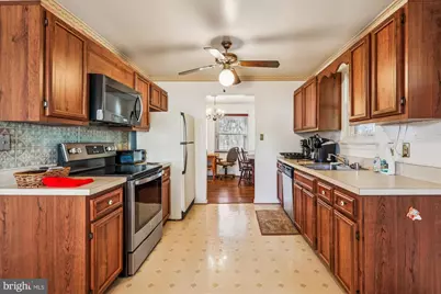 7013 Stone Mill Place, Alexandria, VA 22306 - Photo 8