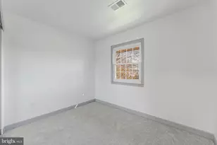 14811 Palmerston Square, Centreville, VA 20120 - Photo 18