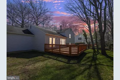 5112 Bradfield Drive, Annandale, VA 22003 - Photo 2