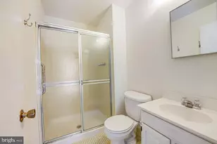 5112 Bradfield Dr, Annandale, VA 22003 - Photo 8