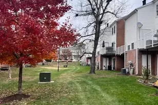 14472 Rustling Leaves Ln, Centreville, VA 20121 - Photo 2