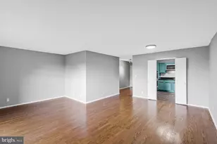 8360 Greensboro Dr, McLean, VA 22102 - Photo 12