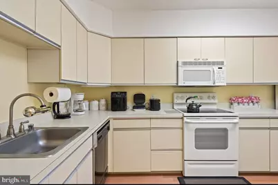 5501 Seminary Road #801S, Falls Church, VA 22041 - Photo 18