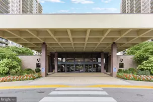 5501 Seminary Rd, Falls Church, VA 22041 - Photo 2