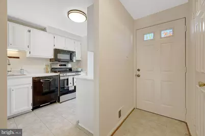 11200 Silentwood Lane, Reston, VA 20191 - Photo 10
