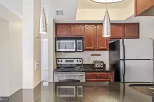 14807 Rydell Rd, Centreville, VA 20121 - Photo 6