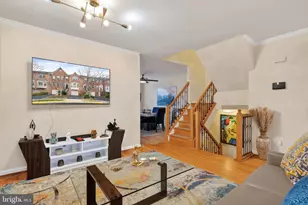 6169 Windham Hill Run, Alexandria, VA 22315 - Photo 6