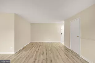 2911 Charing Cross Rd, Falls Church, VA 22042 - Photo 8