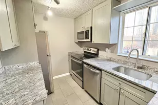 8263 Burning Forest Ct, Springfield, VA 22153 - Photo 10