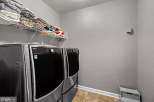 9091 Bear Branch Pl, Fairfax, VA 22031 - Photo 24