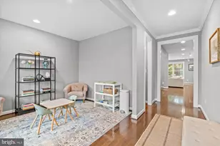 9091 Bear Branch Pl, Fairfax, VA 22031 - Photo 4