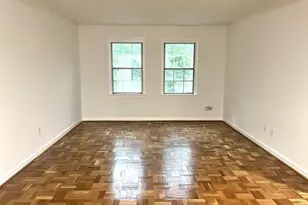 6701 W Wakefield Dr, Alexandria, VA 22307 - Photo 2