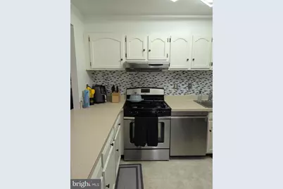 5940 Cove Landing Road #304, Burke, VA 22015 - Photo 4