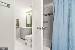 9728 Kingsbridge Dr, Fairfax, VA 22031 - Photo 26