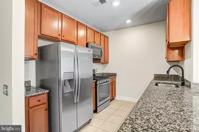 9523 Bastille Street #207, Fairfax, VA 22031 - Photo 28