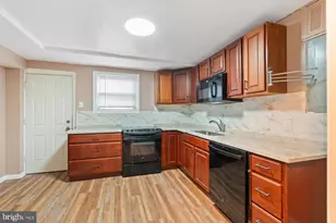 7852 Oreana Dr, Annandale, VA 22003 - Photo 28