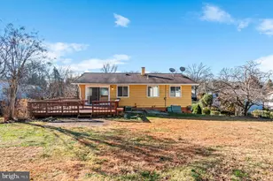 7852 Oreana Dr, Annandale, VA 22003 - Photo 40