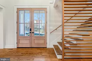 5921 Chesterbrook Rd, McLean, VA 22101 - Photo 6