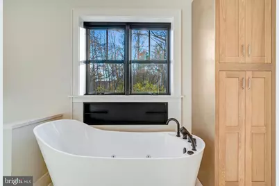 5921 Chesterbrook Road, McLean, VA 22101 - Photo 38