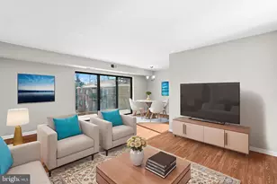 7616 Savannah St, Falls Church, VA 22043 - Photo 2