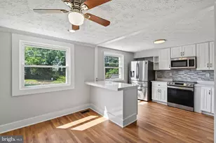 8336 Claremont Woods Dr, Alexandria, VA 22309 - Photo 6