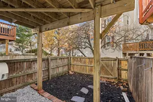 13723 Autumn Vale Ct, Chantilly, VA 20151 - Photo 24