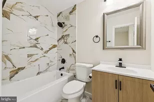 13723 Autumn Vale Ct, Chantilly, VA 20151 - Photo 18