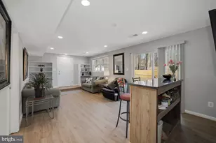 8418 Stonewall Dr, Vienna, VA 22180 - Photo 6