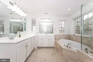 1686 Winterwood Ct, Herndon, VA 20170 - Photo 28