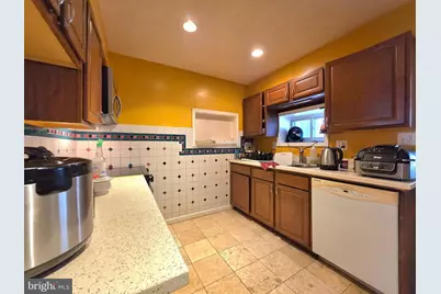 7117 Judith Avenue, Alexandria, VA 22315 - Photo 8